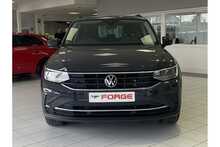22/72 Volkswagen Tiguan TSI Life 1.5 SUV Petrol DSG 150 ps