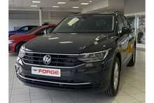 22/72 Volkswagen Tiguan TSI Life 1.5 SUV Petrol DSG 150 ps