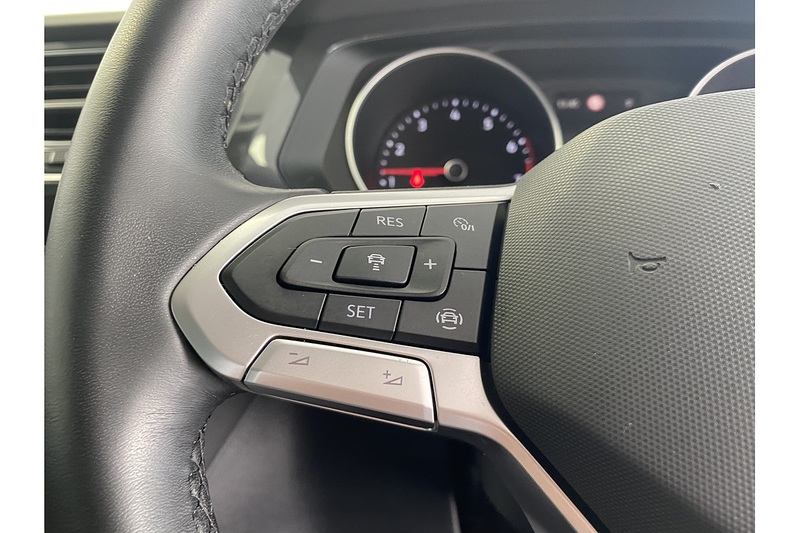 Volkswagen 1.5 TSI Life SUV 5dr Petrol DSG Euro 6 (s/s) (150 ps)