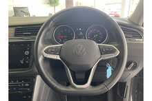 22/72 Volkswagen Tiguan TSI Life 1.5 SUV Petrol DSG 150 ps