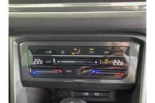 22/72 Volkswagen Tiguan TSI Life 1.5 SUV Petrol DSG 150 ps
