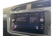 22/72 Volkswagen Tiguan TSI Life 1.5 SUV Petrol DSG 150 ps