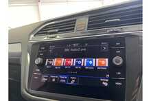 22/72 Volkswagen Tiguan TSI Life 1.5 SUV Petrol DSG 150 ps