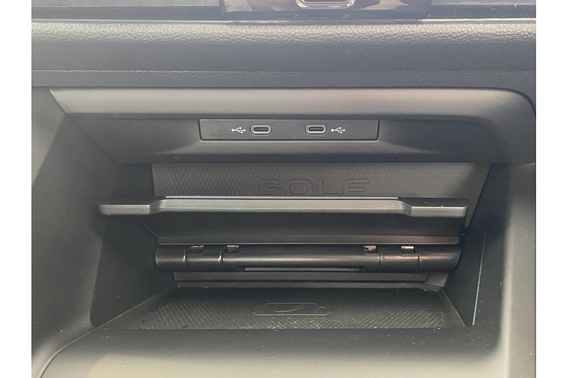 Volkswagen 2.0 TSI R Hatchback 5dr Petrol DSG 4Motion Euro 6 (s/s) (320 ps)