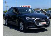 21/71 Audi Q3 1.5 TFSI CoD 35 Technik Manual 150 ps