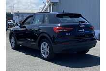 21/71 Audi Q3 1.5 TFSI CoD 35 Technik Manual 150 ps