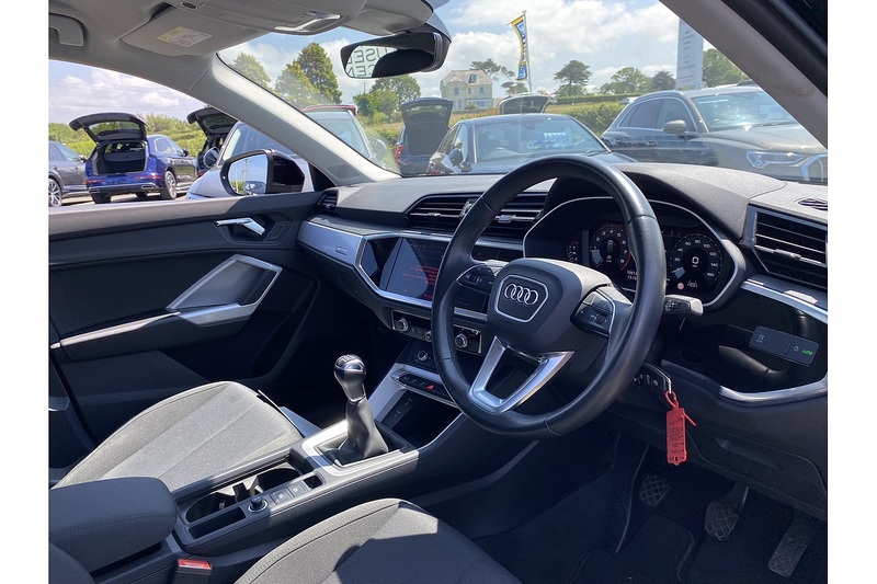 Audi 1.5 TFSI CoD 35 Technik SUV 5dr Petrol Manual Euro 6 (s/s) (150 ps)