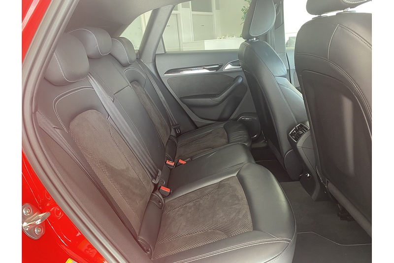 Audi 2.0 TDI Black Edition SUV 5dr Diesel Manual quattro Euro 6 (s/s) (150 ps)