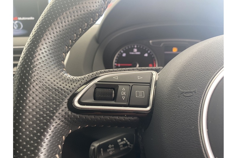 Audi 2.0 TDI Black Edition SUV 5dr Diesel Manual quattro Euro 6 (s/s) (150 ps)