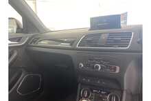 17/67 Audi Q3 2.0 TDI Black Edition SUV Manual quattro 150 ps