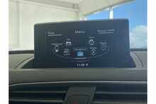 17/67 Audi Q3 2.0 TDI Black Edition SUV Manual quattro 150 ps