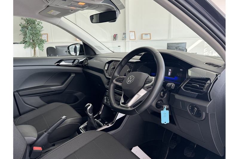 Volkswagen 1.0 TSI Black Edition SUV 5dr Petrol Manual Euro 6 (s/s) (95 ps)