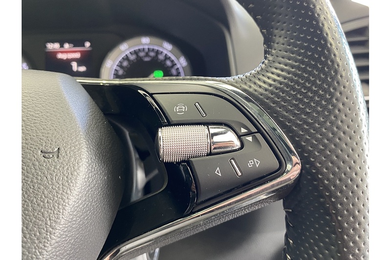 Skoda 1.5 TSI ACT SportLine SUV 5dr Petrol DSG Euro 6 (s/s) (150 ps)