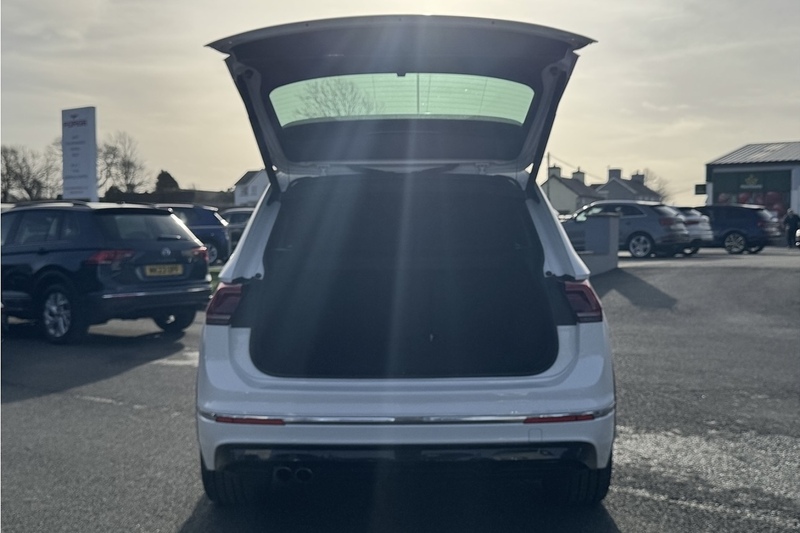 Volkswagen 2.0 TDI R-Line Tech SUV 5dr Diesel Manual Euro 6 (s/s) (150 ps)