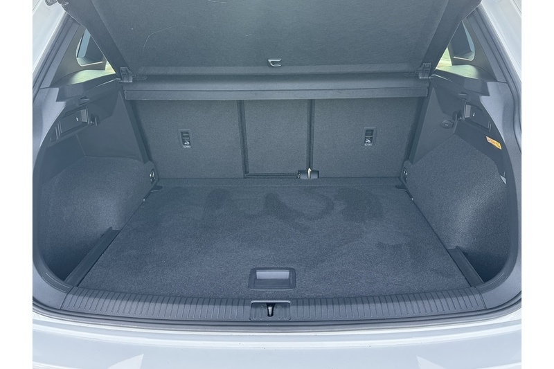 Volkswagen 2.0 TDI R-Line Tech SUV 5dr Diesel Manual Euro 6 (s/s) (150 ps)