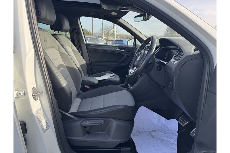 Volkswagen 2.0 TDI R-Line Tech SUV 5dr Diesel Manual Euro 6 (s/s) (150 ps)