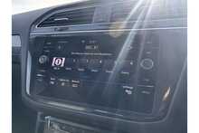 19/69 Volkswagen Tiguan 2.0 TDI R-Line Tech SUV Diesel 150 ps