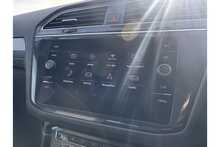 19/69 Volkswagen Tiguan 2.0 TDI R-Line Tech SUV Diesel 150 ps