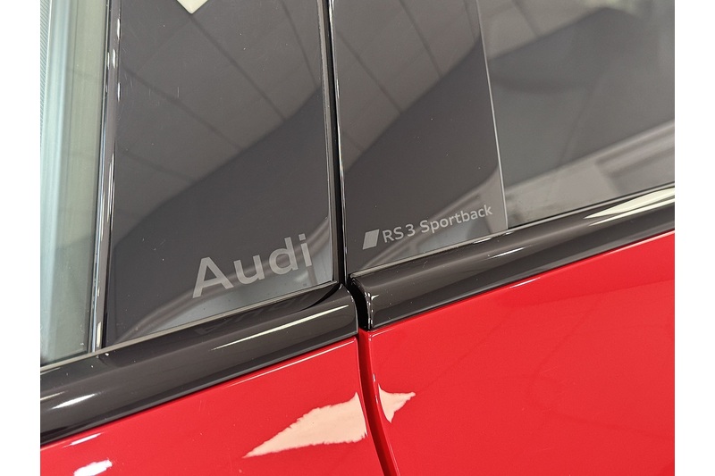 Audi CARBON BLACK S TRONIC 2.5 5dr HATCHBACK S-TRONIC PETROL