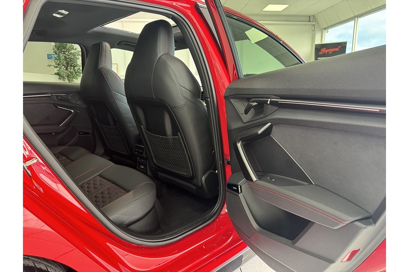 Audi CARBON BLACK S TRONIC 2.5 5dr HATCHBACK S-TRONIC PETROL