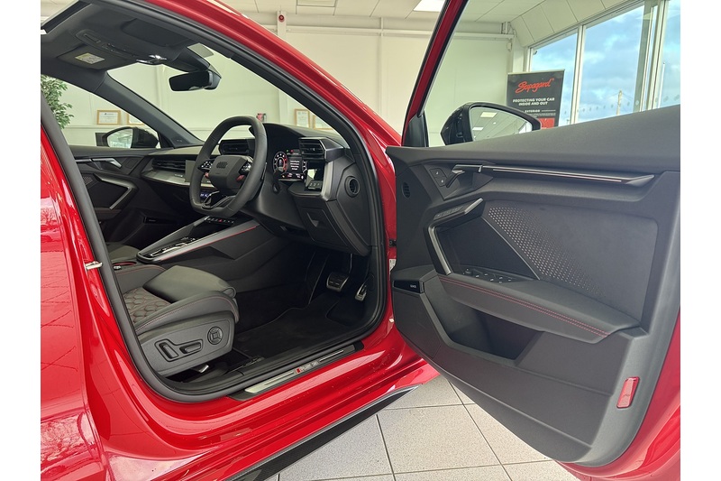 Audi CARBON BLACK S TRONIC 2.5 5dr HATCHBACK S-TRONIC PETROL