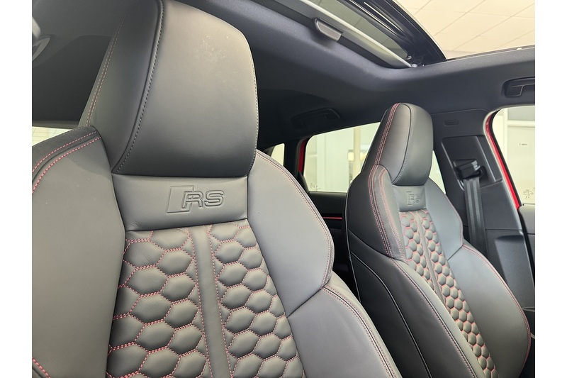 Audi CARBON BLACK S TRONIC 2.5 5dr HATCHBACK S-TRONIC PETROL