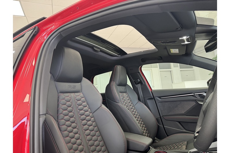 Audi CARBON BLACK S TRONIC 2.5 5dr HATCHBACK S-TRONIC PETROL