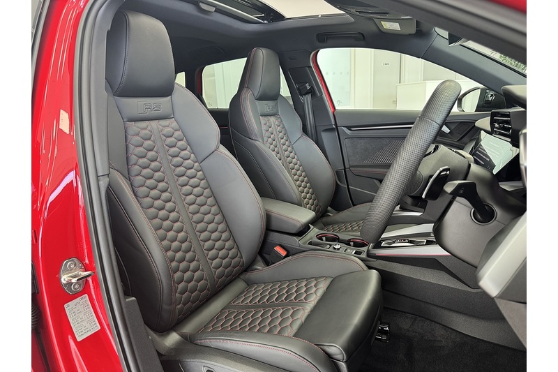 Audi CARBON BLACK S TRONIC 2.5 5dr HATCHBACK S-TRONIC PETROL