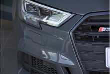 19/68 Audi S3 2.0 TFSI Black EditionS Tronic quattro 300 ps