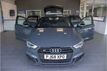 19/68 Audi S3 2.0 TFSI Black EditionS Tronic quattro 300 ps