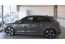 19/68 Audi S3 2.0 TFSI Black EditionS Tronic quattro 300 ps