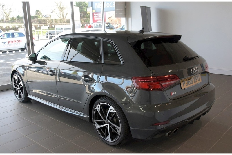 Audi 2.0 TFSI Black Edition Sportback 5dr Petrol S Tronic quattro Euro 6 (s/s) (300 ps)