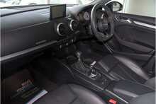 19/68 Audi S3 2.0 TFSI Black EditionS Tronic quattro 300 ps