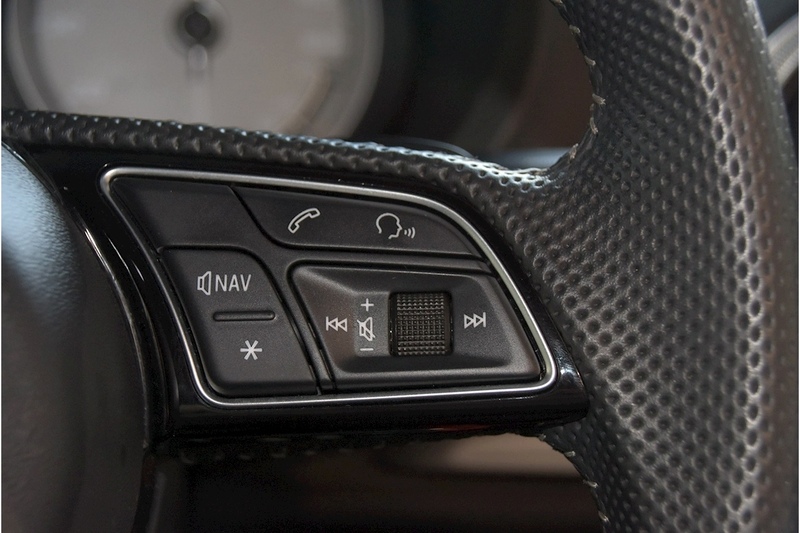 Audi 2.0 TFSI Black Edition Sportback 5dr Petrol S Tronic quattro Euro 6 (s/s) (300 ps)