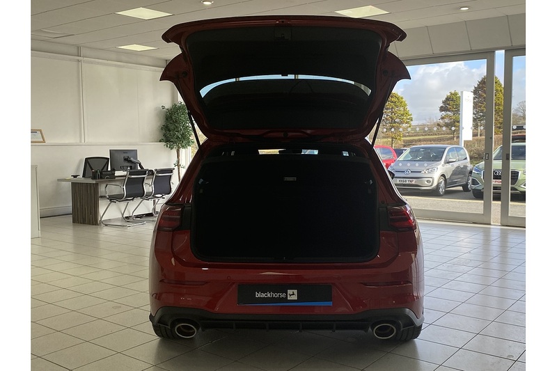 Volkswagen 2.0 TSI GTI Clubsport Hatchback 5dr Petrol DSG Euro 6 (s/s) (300 ps)