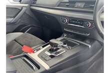 18/68 Audi Q5 2.0 TDI 40 S line Diesel S Tronic quattro 190 ps