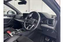 18/68 Audi Q5 2.0 TDI 40 S line Diesel S Tronic quattro 190 ps