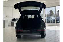 18/68 Audi Q5 2.0 TDI 40 S line Diesel S Tronic quattro 190 ps
