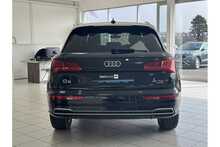 18/68 Audi Q5 2.0 TDI 40 S line Diesel S Tronic quattro 190 ps