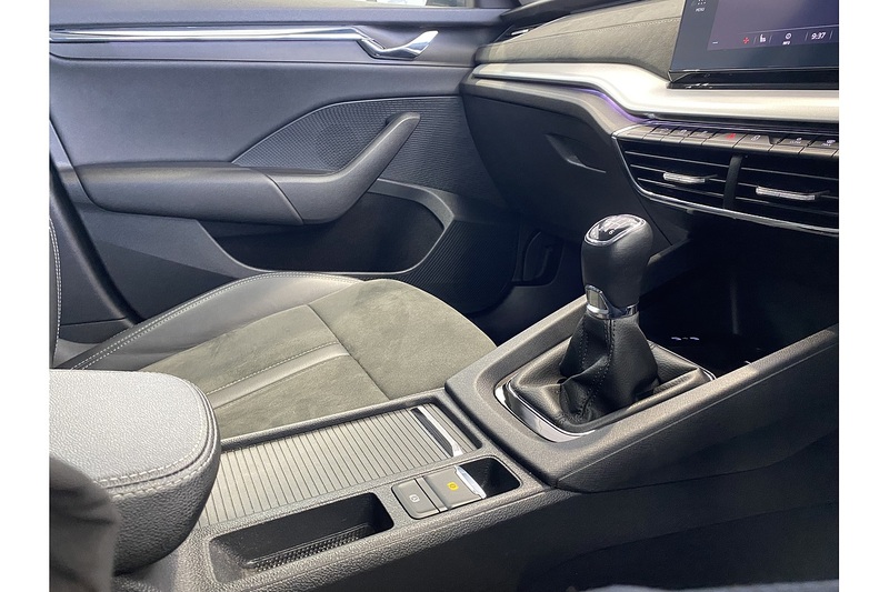 Skoda TSI ACT SE L First Edition Hatchback 1.5 Manual Petrol