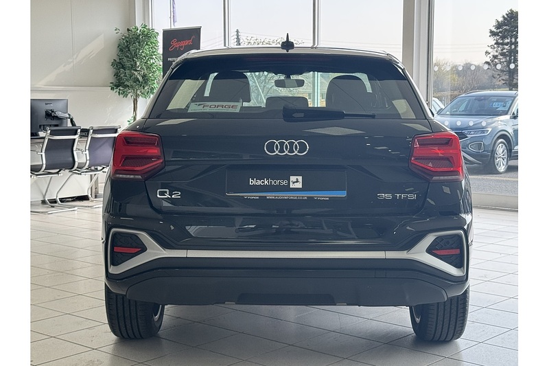 Audi 1.5 TFSI CoD 35 S line SUV 5dr Petrol S Tronic Euro 6 (s/s) (150 ps)