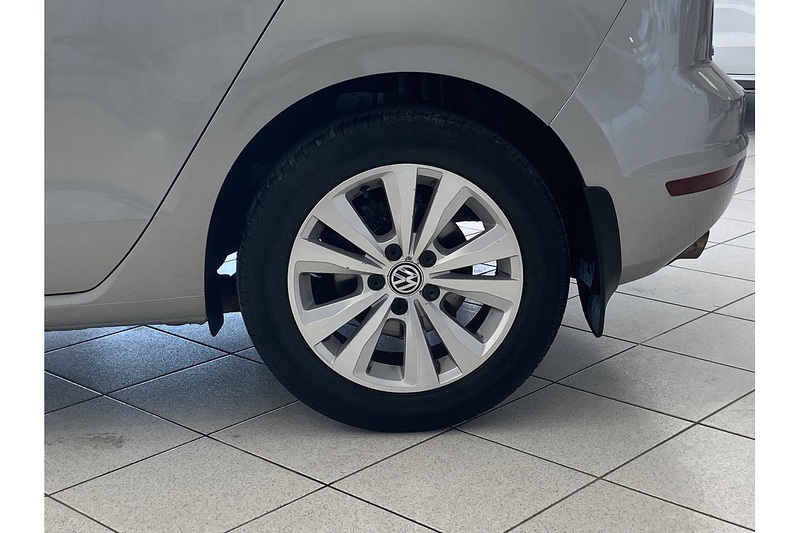 Volkswagen TDI BlueMotion Tech SE MPV 1.6 Manual Diesel