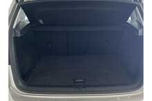 16/66 Volkswagen Golf SV TDI BlueMotion Tech SE