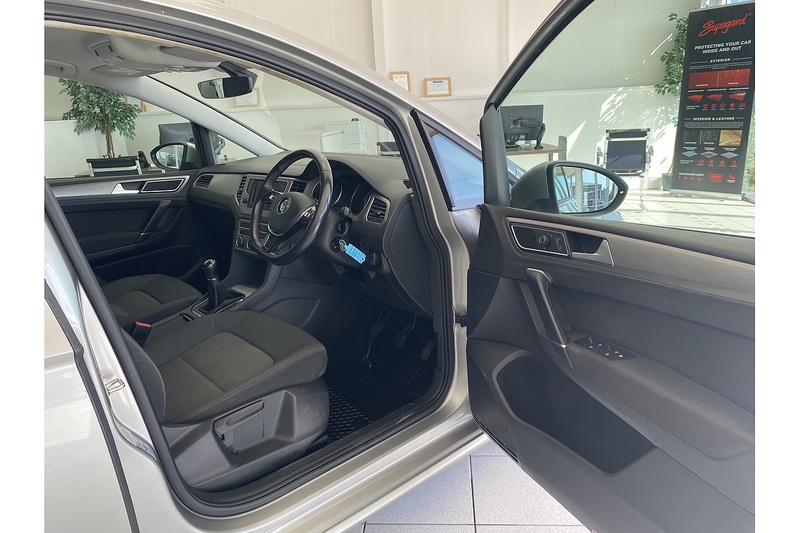 Volkswagen TDI BlueMotion Tech SE MPV 1.6 Manual Diesel