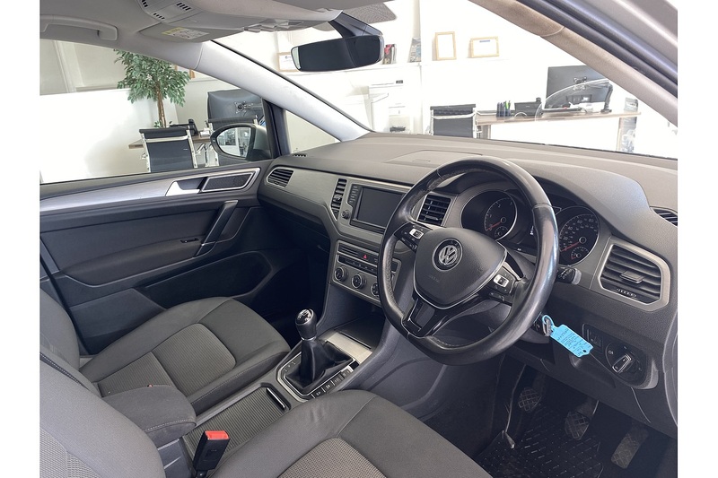 Volkswagen TDI BlueMotion Tech SE MPV 1.6 Manual Diesel