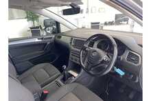 16/66 Volkswagen Golf SV TDI BlueMotion Tech SE