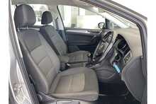 16/66 Volkswagen Golf SV TDI BlueMotion Tech SE