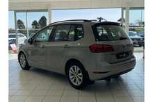 16/66 Volkswagen Golf SV TDI BlueMotion Tech SE