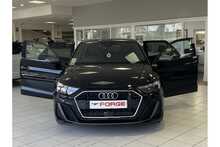 21/21 Audi A1 TFSI 40 S line Competition Sportback S Tronic 207 ps