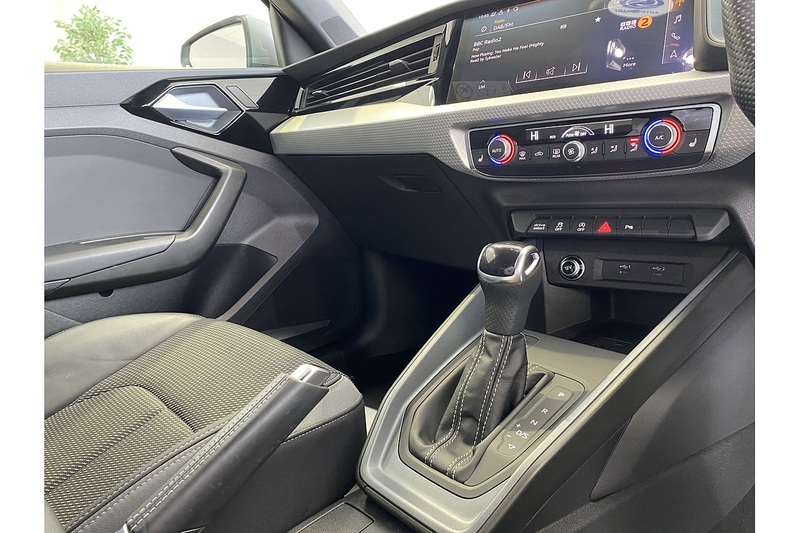 Audi 2.0 TFSI 40 S line Competition Sportback 5dr Petrol S Tronic Euro 6 (s/s) (207 ps)